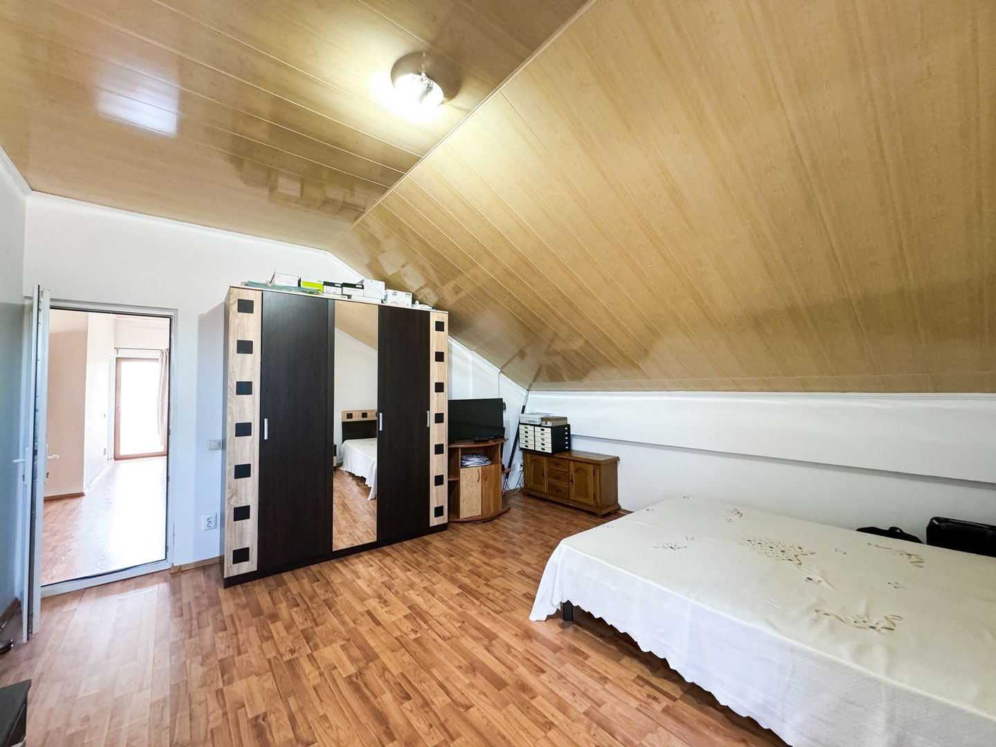 Vila Individuala cu 7 Camere | Teren 252 MP | Otopeni DN1- langa Lidl - Poză 26