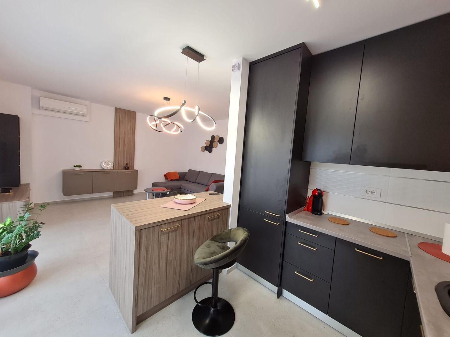 Apartament 2 camere zona Aradului - Poză 5