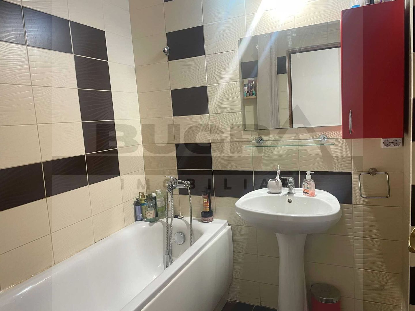 Apartament de 2 camere, 64mp, etaj intermediar, zona Alverna - Poză 7