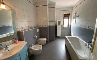 VILA  - ARADULUI. -British - Poză 12