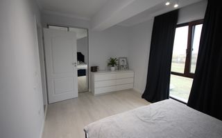 Modern si primitor - Poză 24