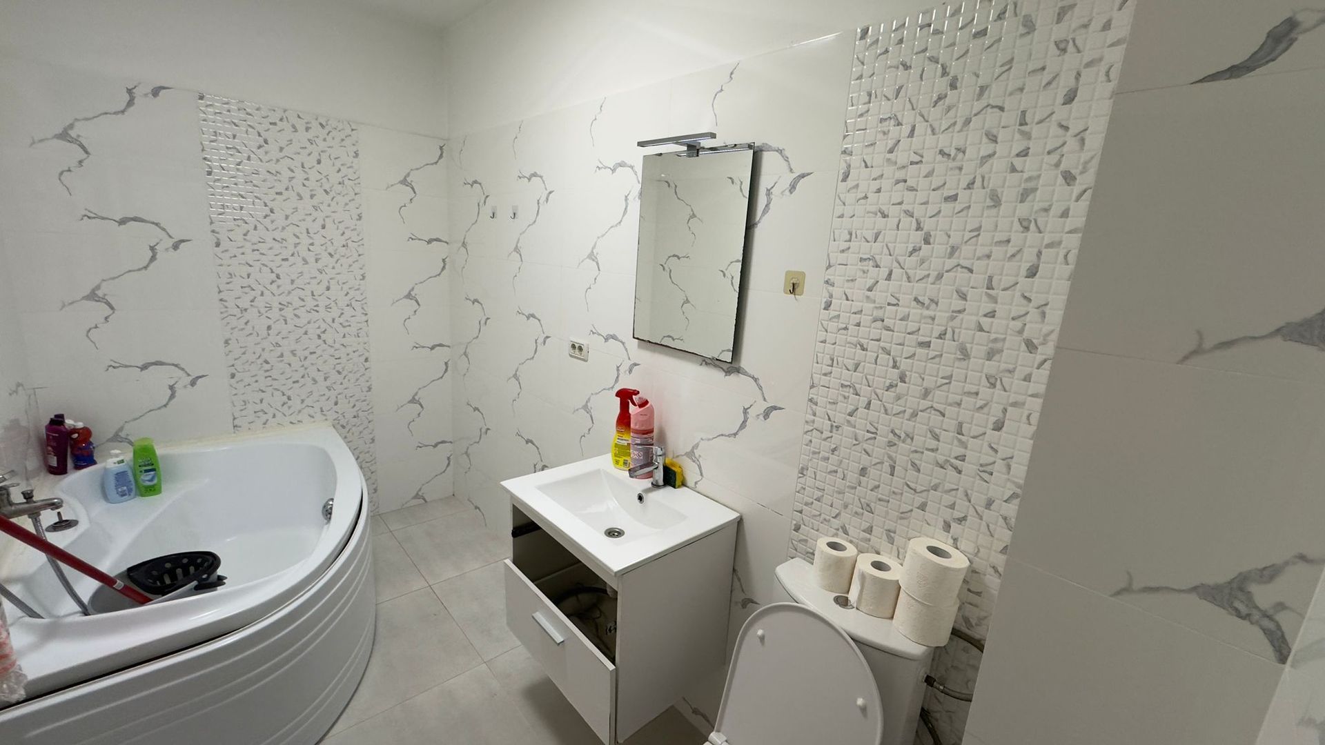 GARSONIERA MARULUI, MOBILAT, BLOC NOU, PARCARE, CENTRALA, COMIS 0% - Poză 5