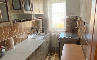 APARTAMENT 2 CAMERE ETAJ 3 VIȘOI CAMPULUNG - Poză 6