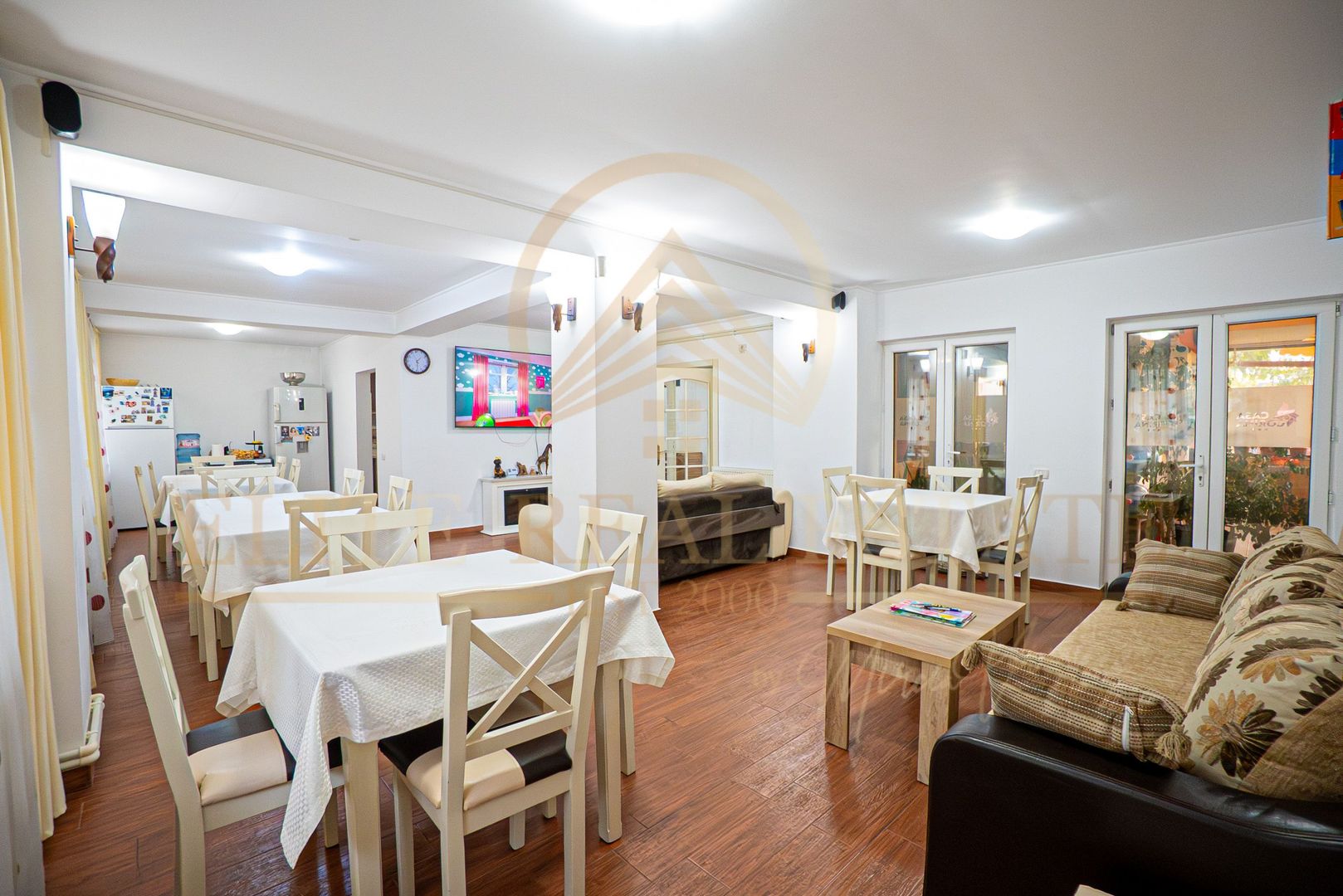 Pensiune premium în Mamaia Sat – proprietate exclusivistă 24 camere - Poză 5