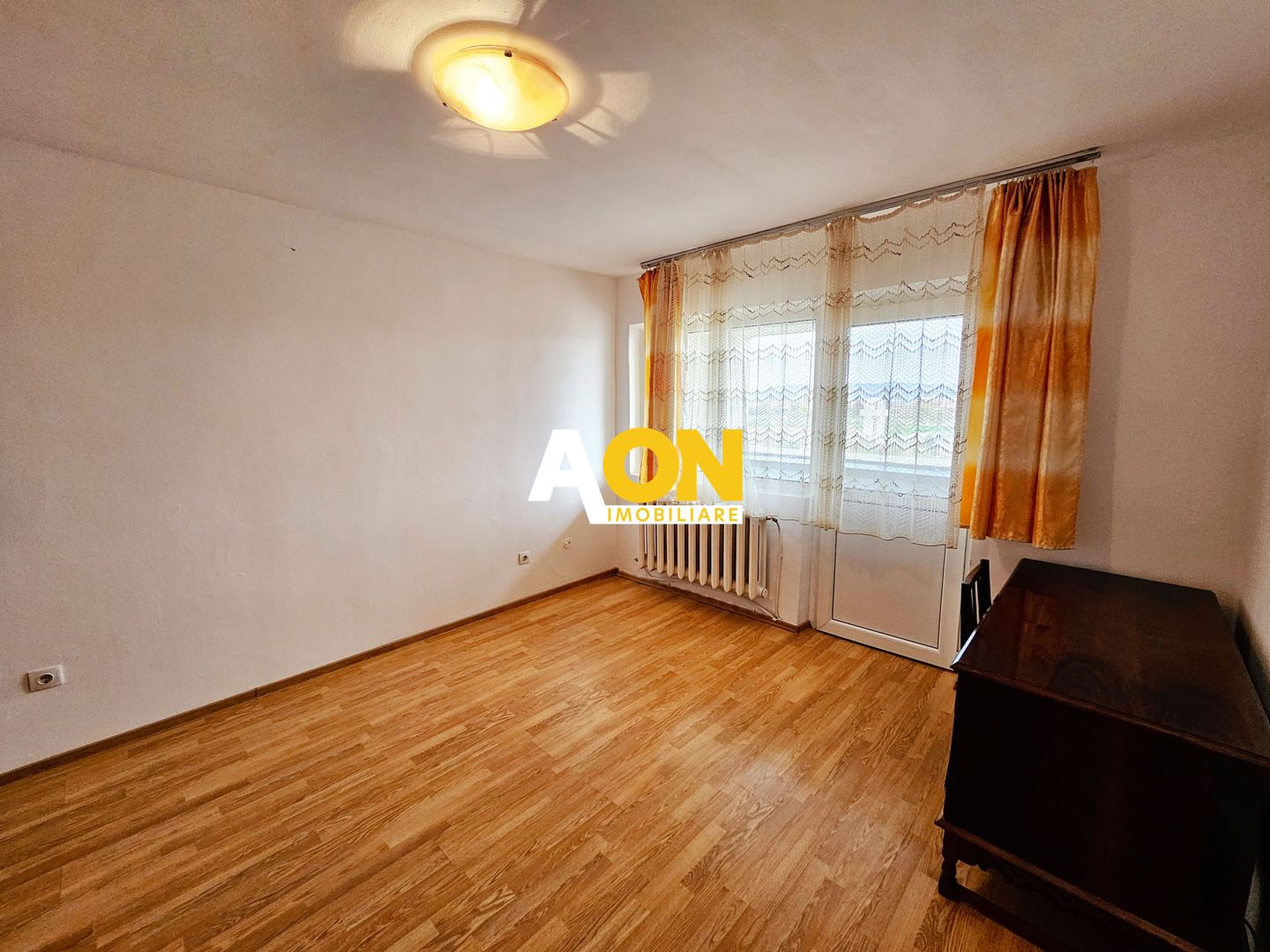 Garsoniera decomandata, 33 mp utili, cu balcon, cu vedere spre Parc - Poză 9