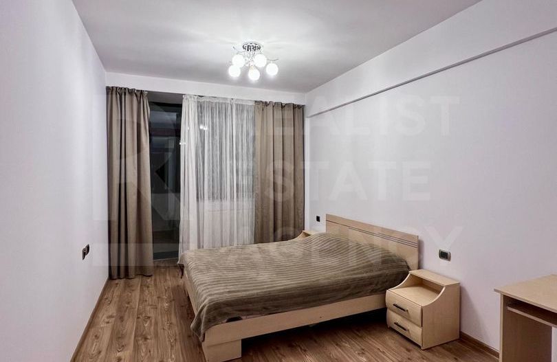 Apartament cu 3 camere – 13 Decembrie, Coresi la 5 minute pe jos. - Poză 9