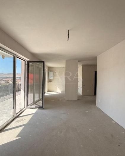 Ultimul apartament din ansamblu, terasă de 25 mp și grădină de 70 mp. - Poză 1