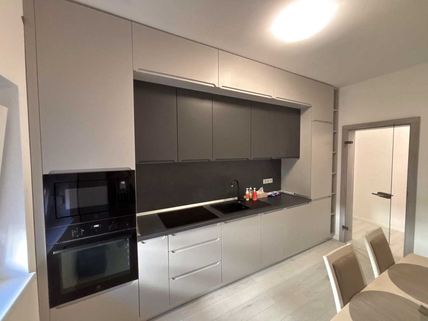 Apartament cu 3 camere si 2 locuri de parcare - Arhitectilor - Poză 2