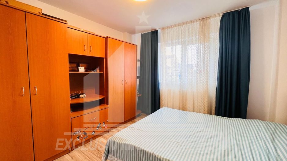 Vanzare apartament 2 camere decomandate, zona buna Cetate - Poză 3