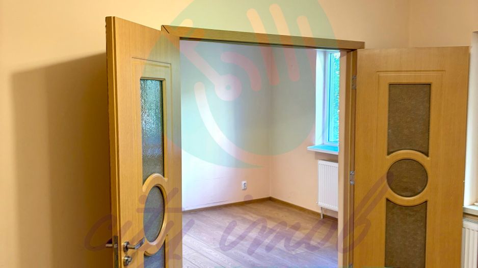 Apartament 3 camere în vilă interbelică + mansardă proprie, ultraliniștit - Poză 2