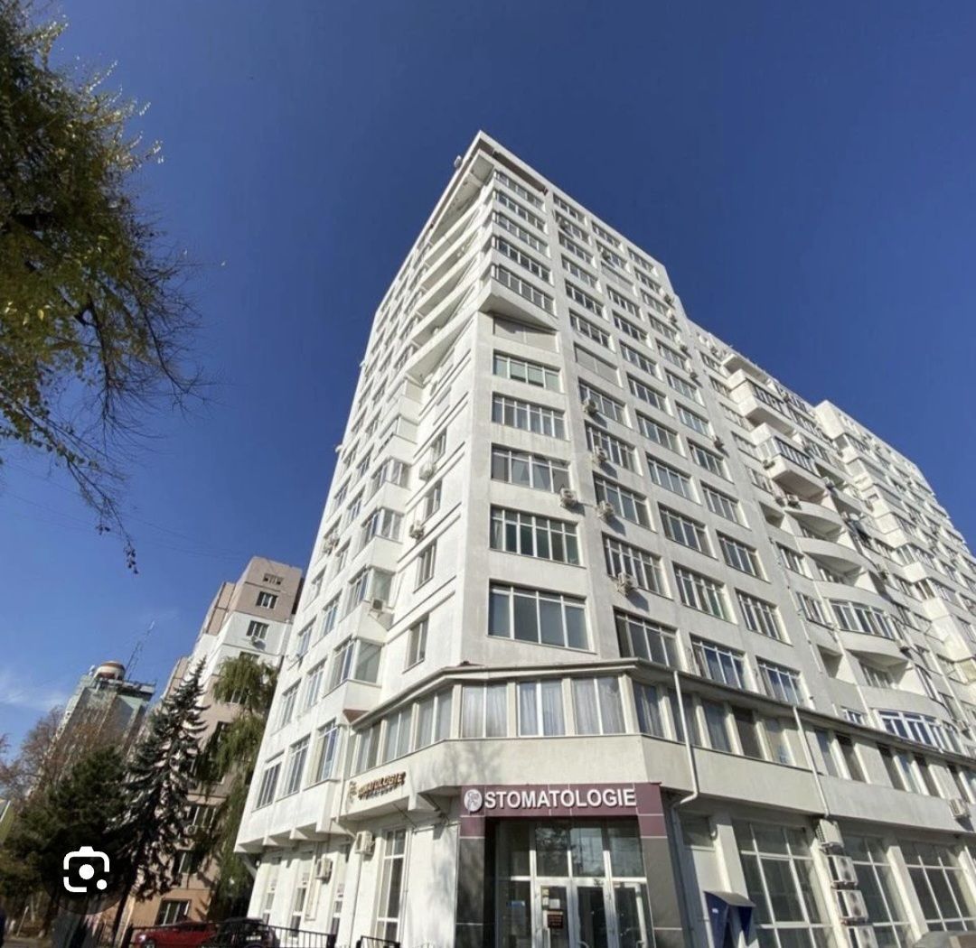 Vinzare apartament cu 1 camera bd.Traian 22 - Poză 6