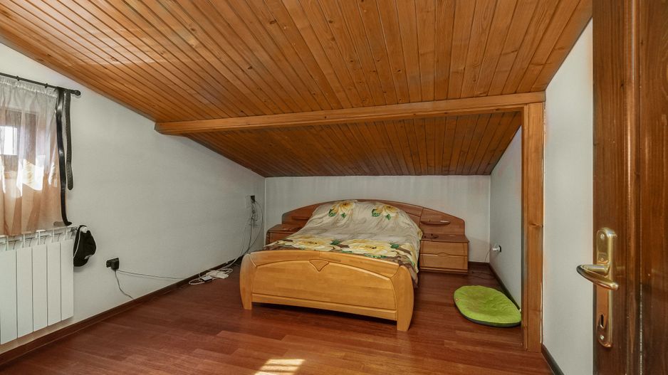 RAHOVA Salaj Vila 2007 S+P+1+M calitate superioara 370 mp - Poză 28