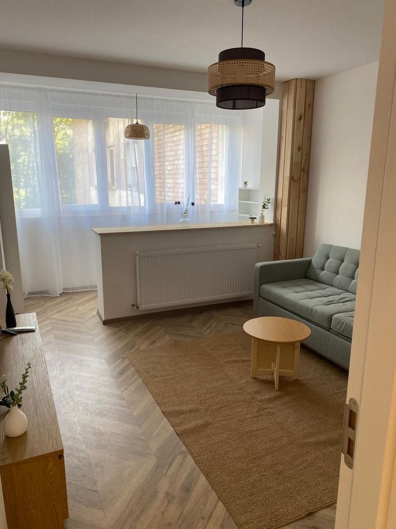 Circumvalatiunii | 2 Camere | Prima Inchiriere. - Poză 1