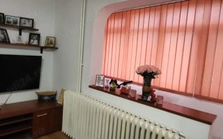 De inchiriat apartament cu 3 camere , Berceni Covasna sector4 - Poză 4