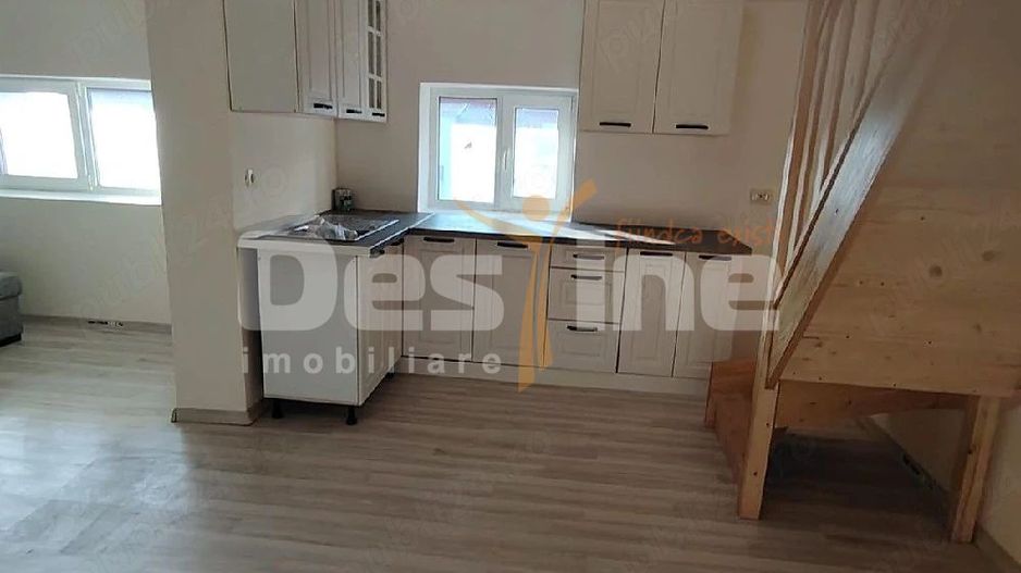 apartament cu 2 camere+mansardă - Poză 1