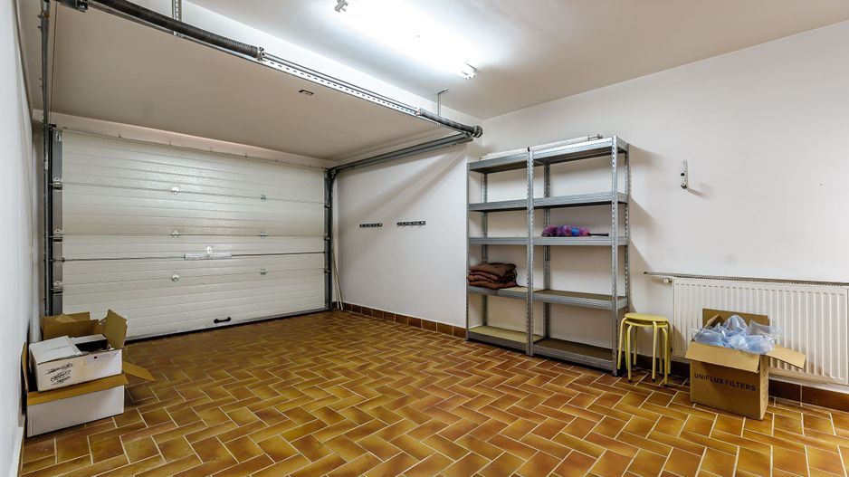 Casă frumoasă și plină de lumină. - Poză 14