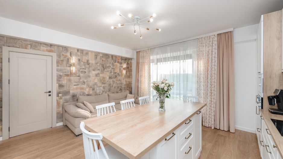 Vânzare, apartament, 2 dormitoare + living- 82 mp, Buiucani - Poză 1