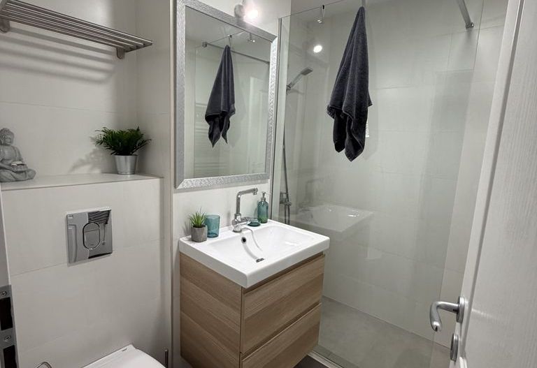 Apartament 2 camere - CostinGeorgian • 57mp • Lângă metrou - Poză 9