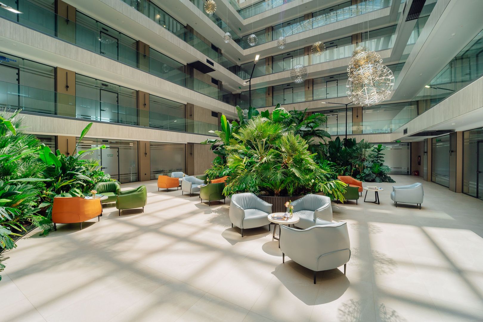 SPRE CHIRIE SPAȚIU COMERCIAL PENTRU BIROU | OFICIU 120 m2 Premium Location Bussines | Chișinău ,Centru ,Str.Bul.Ștefan Cel Mare și Sfânt , 115/1 - Poză 4