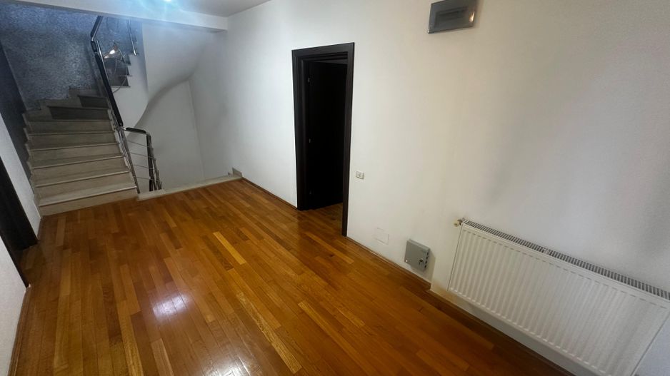 CASA INDIVIDUALA, 9 CAMERE, TEREN 475 MP, MOBILAT/UTILAT, COMIS 0% - Poză 18