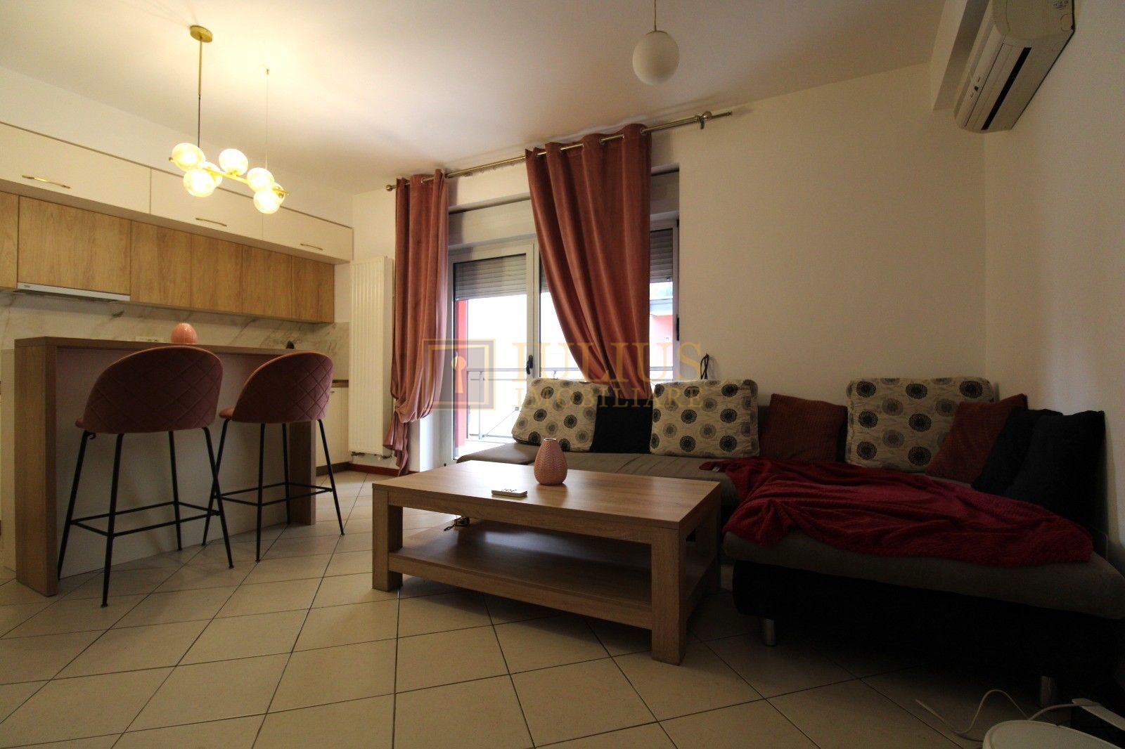 2 camere, terasă 14 mp, mobilat și utilat, lift – Complex Ring, Torontalului - Poză 2