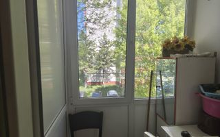 Garsonieră/ Etajul 2/ Balcon închis/ Strada Gh. Doja - Poză 4