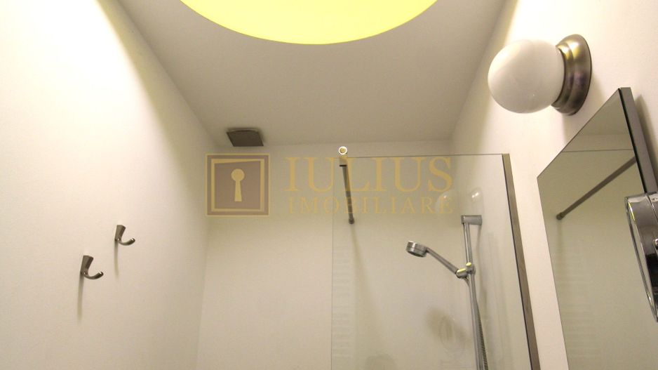 Amenajat modern, centrala proprie, cladire istorica - Poză 15