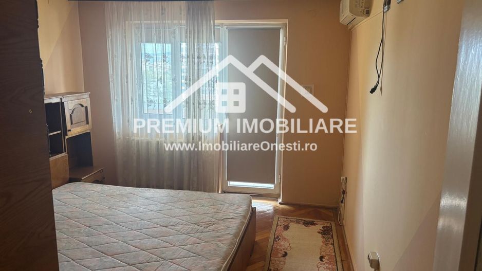 Apartament 3 camere de vanzare - Poză 1
