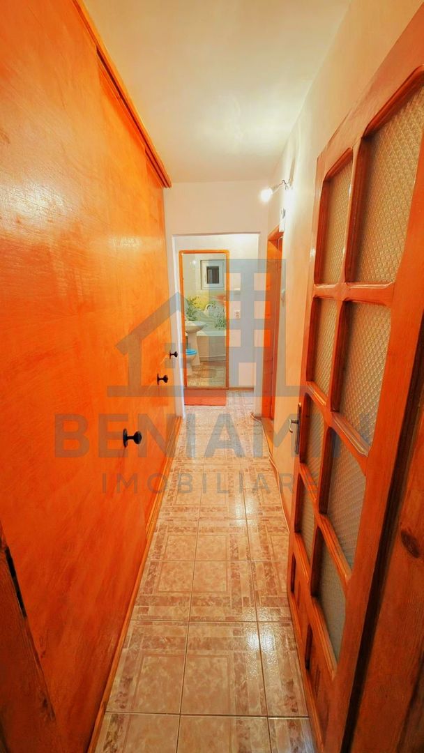 Apartament decomandat 3 Camere Renovat Utilat 1 Mai etaj 3 - Poză 5