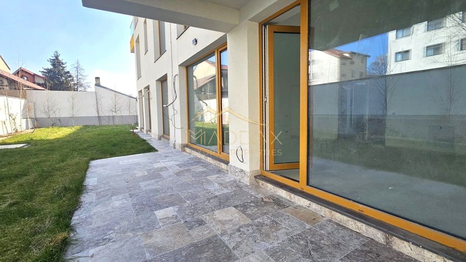 Apartament de vanzare 3 camere + curte 75mp***Domenii - Poză 10