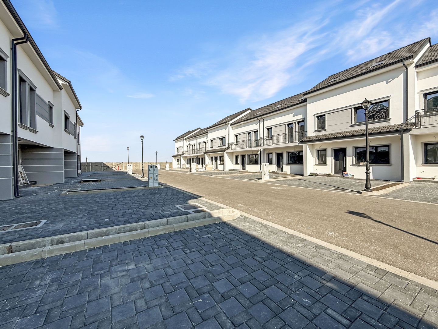 Dezvoltator - Case Premium într-un Cartier Privat. - Poză 7