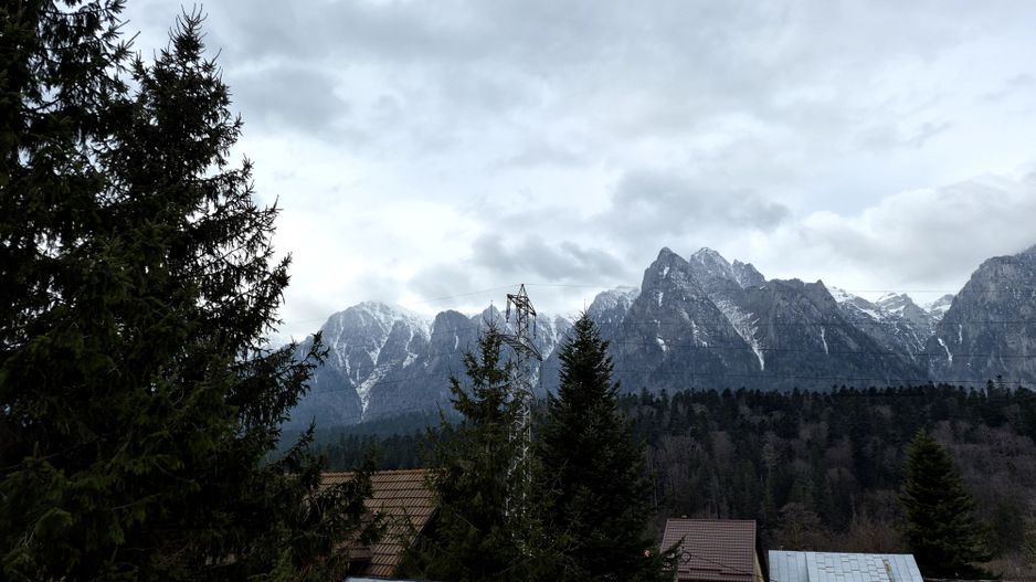 Apartament cu 2 camere 62,10 mp cu vedere la muntii Caraiman - Busteni - Poză 8