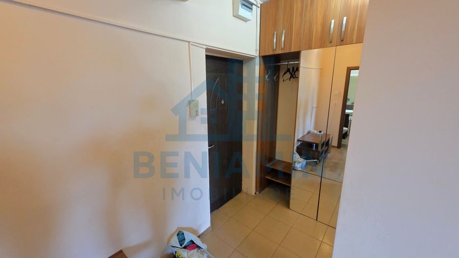 Garsoniera centrala langa Patria -mobilata -utilata -lift - Poză 6