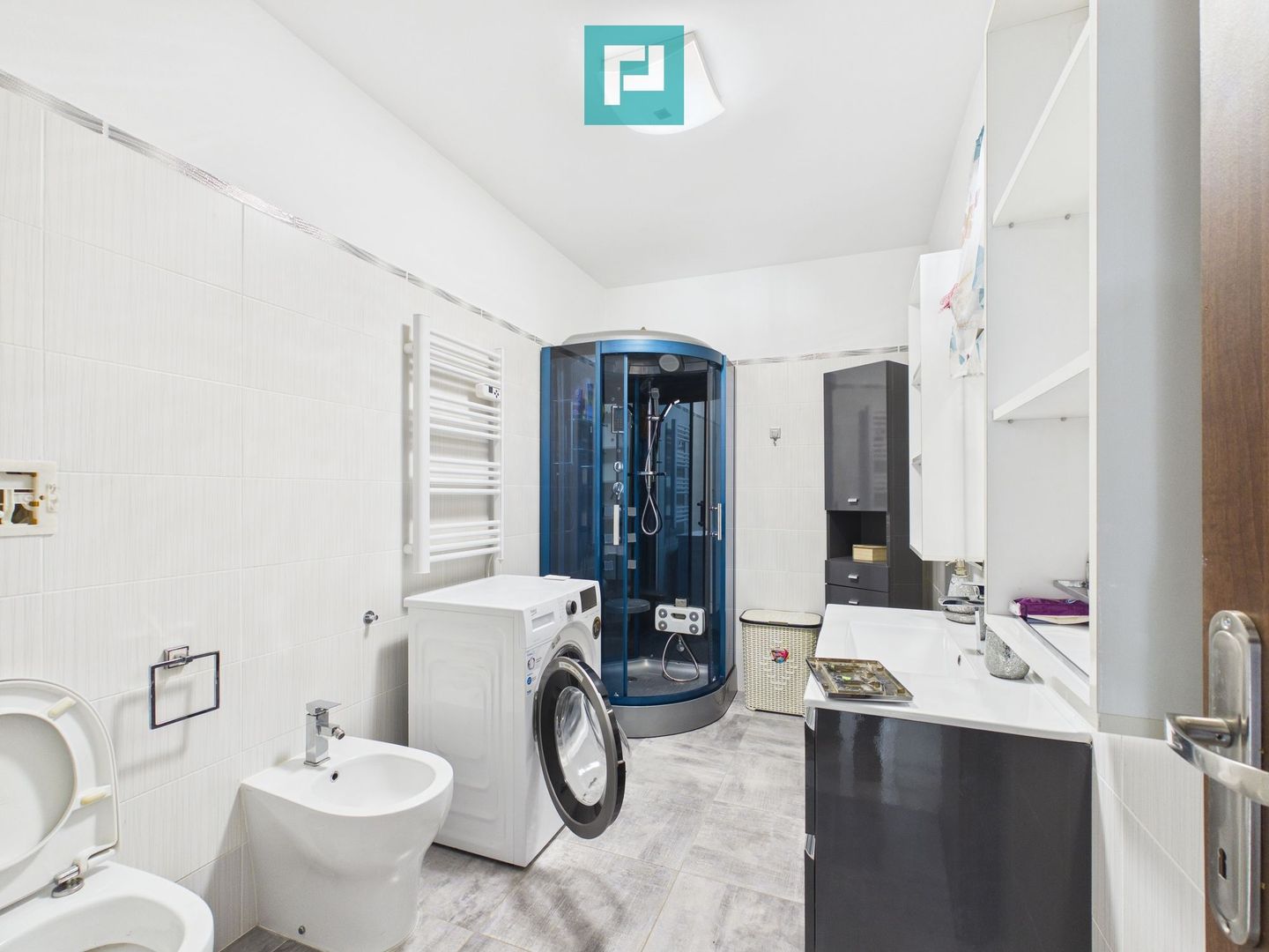 Vilă cu 4 camere in Livada - Poză 18