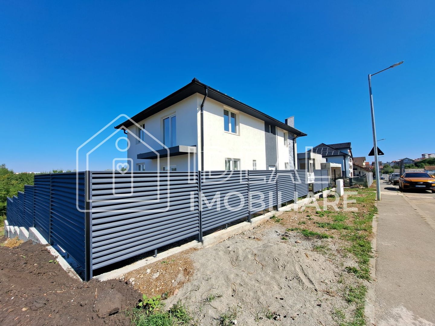 Casa Individuala LA CHEIE cu 250 mp utili, zona Strand - Poză 2