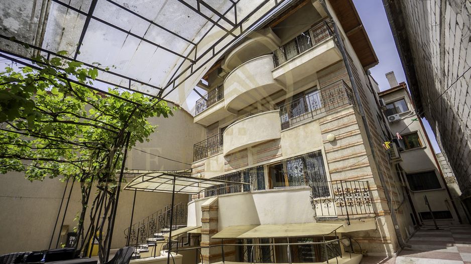 Vila 11 camere in Faleza Nord 400 mp utili, Proprietate rara - Poză 1