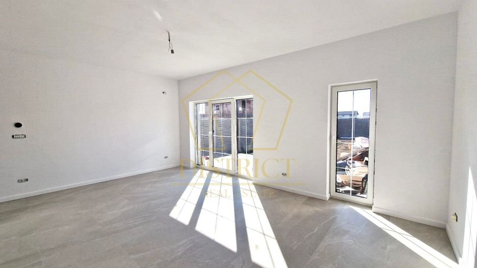 Duplex superb cu 4 camere si dressing | Mosnita Veche | Lidl - Poză 2