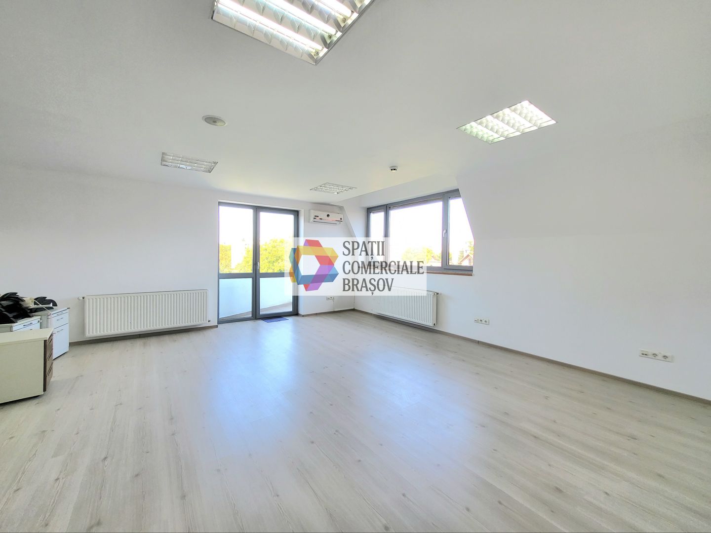 Spatiu de birouri la casa - 436 mp - Poză 4