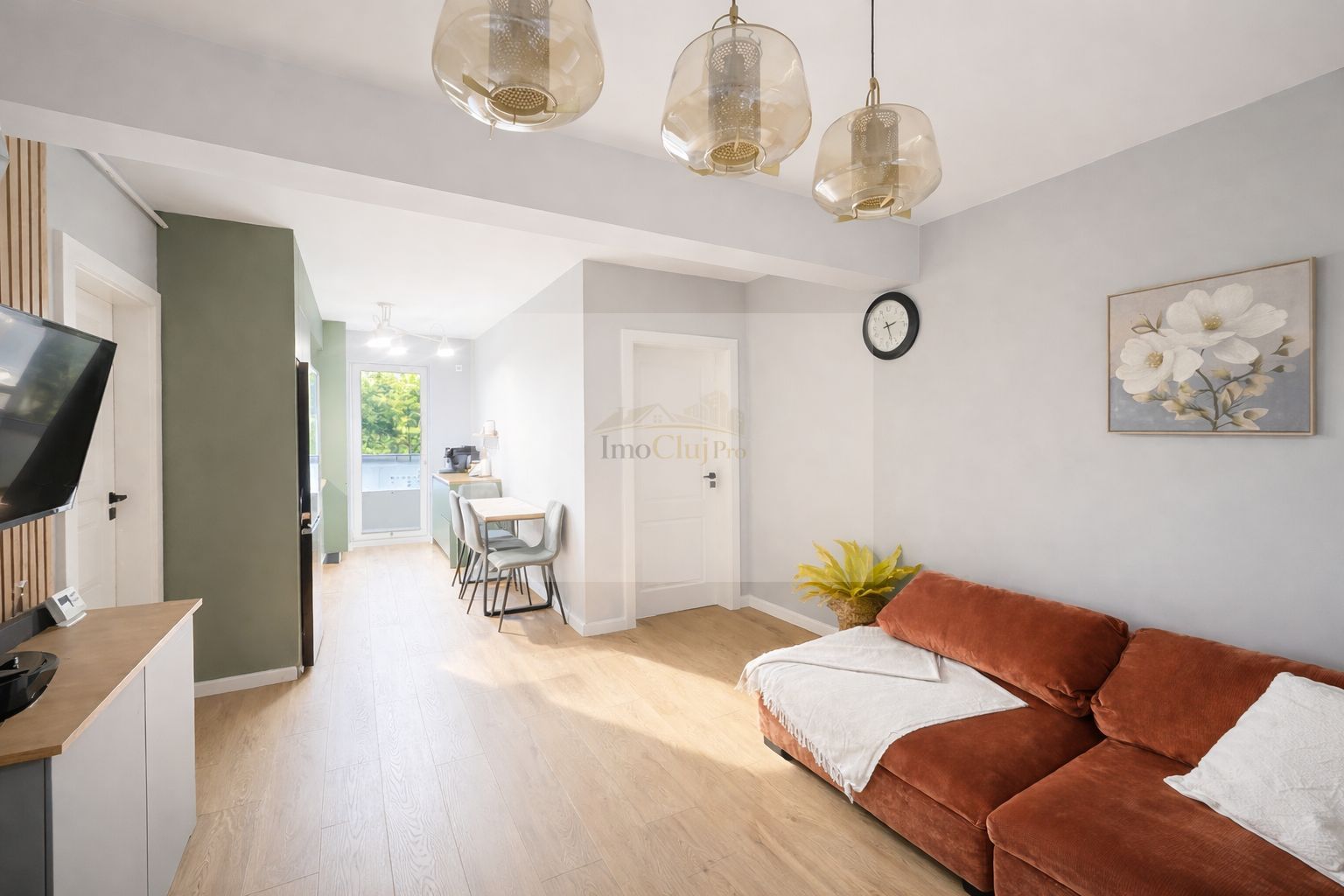 Vânzare Apartament modern cu 3 camere- zona Frunzișului- Parcare. - Poză 1