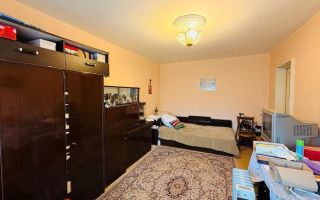 Apartament 2 camere, decomandat, etaj 3/10 Mazepa - Poză 3