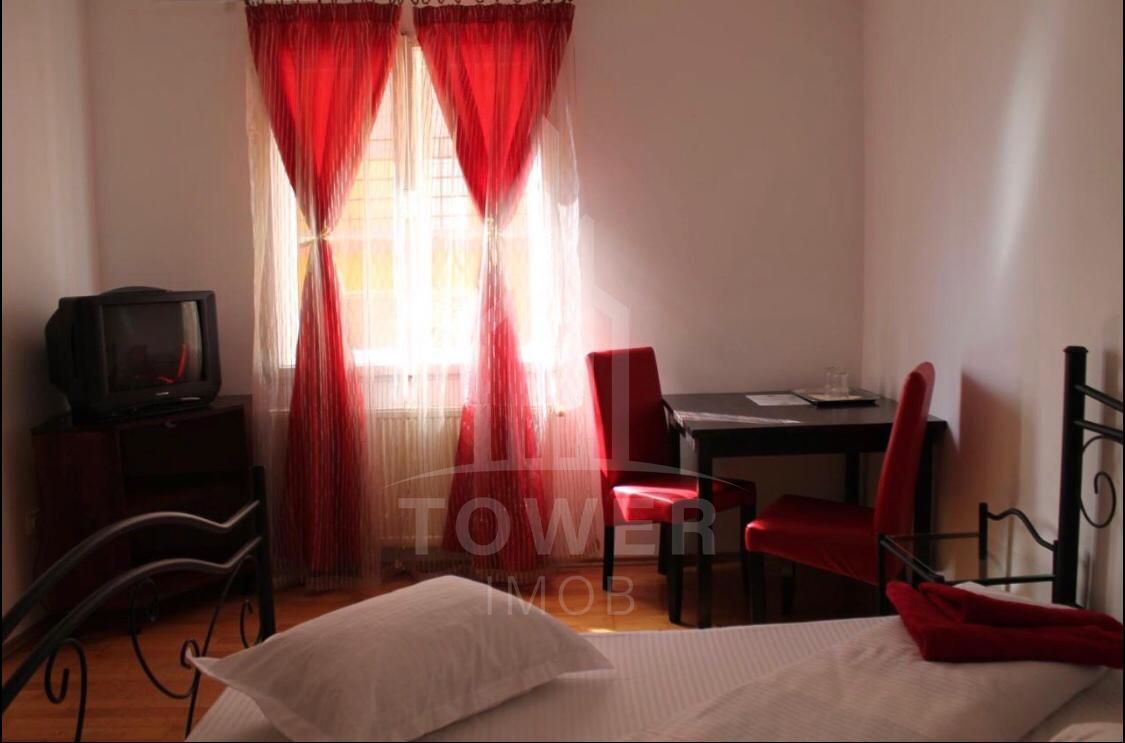 Casa single P+ E , in cartierul Strand - pretabila pentru pensiune sau locuinta - Poză 6