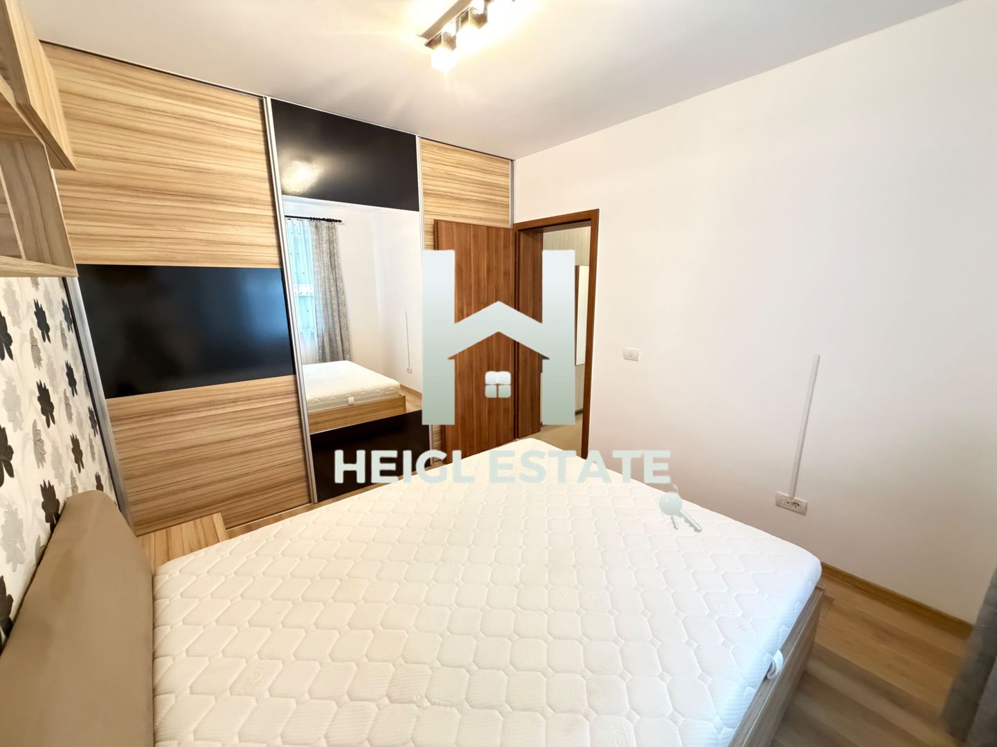 Apartament cu 2 camere decomandat situat la etajul 1 in Giroc - Poză 6