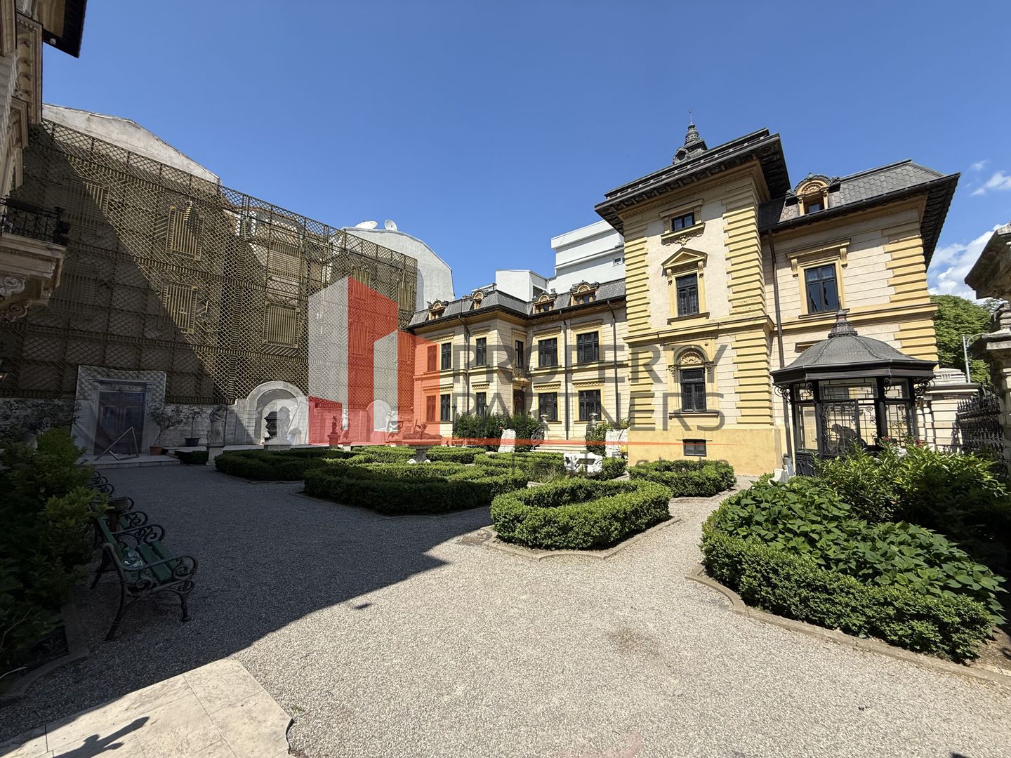 Birouri de inchiriat  200 mp în Palatul Ghica. - Poză 3