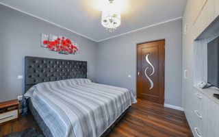 Casa tip duplex, finisat, parcare, aprox teren 200 mp, Floresti Terra - Poză 3