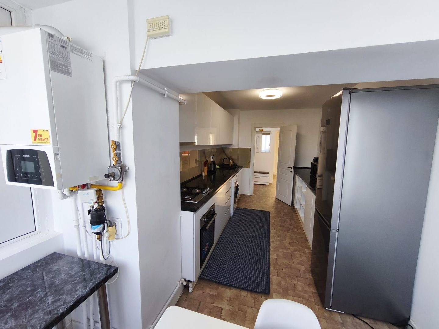 De vanzare apartament cu 3 camere , etaj 8/9 , Faleza, 165.000 euro - Poză 8