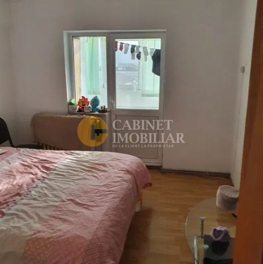 Pacurari-Alpha Bank Apartament 3 camere decomandat Etaj Intermediar - Poză 2