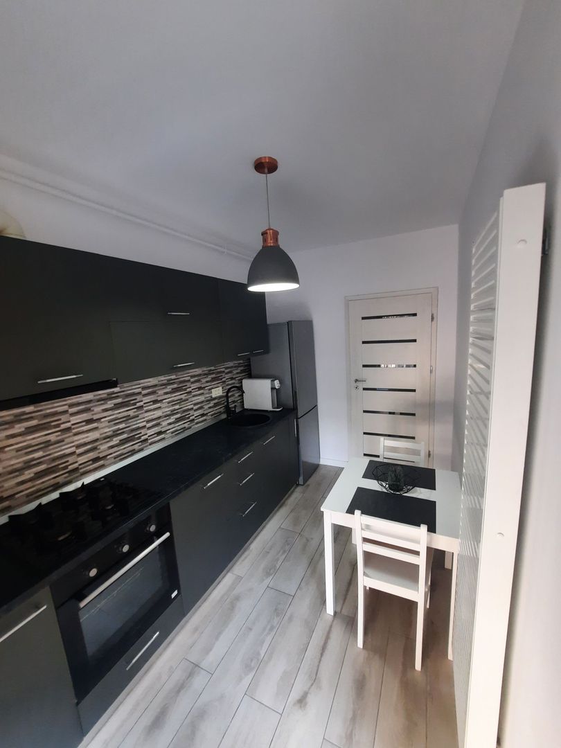 Închiriez apartament 2 camere Plaza residence Mall Plaza Romania - Poză 1