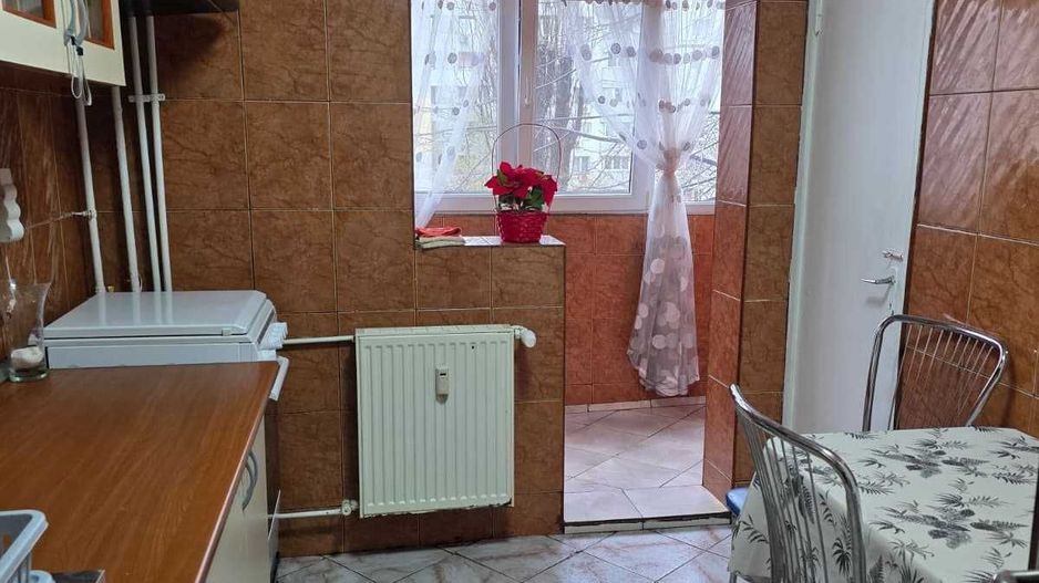 2 camere decomandat, etaj 3, mobilat, aproape metrou si Penny - Poză 5