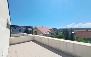 Casa tip dulplex 120 mp + 80 mp terase + garaj, zona Liceu Waldorf - Poză 22