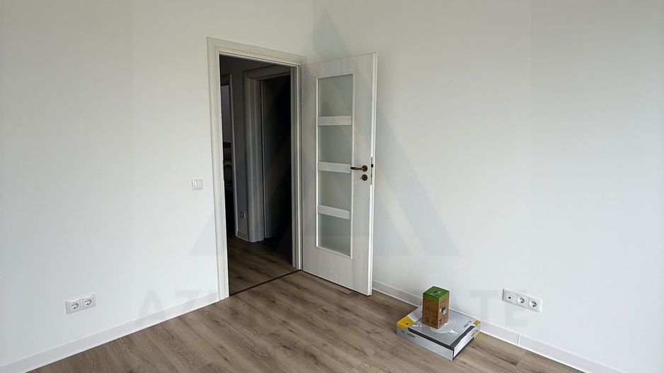 Apartament lux prima inchiriere 3 camere 76mp utili si boxa Selimbar - Poză 14